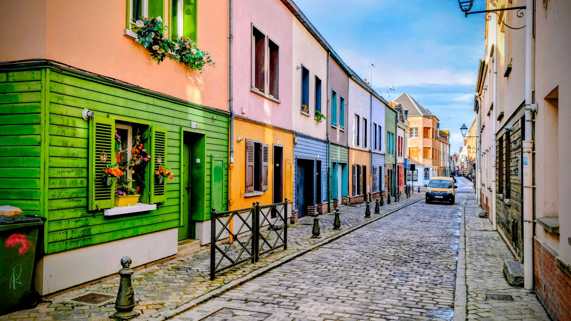 ️ Amiens en bref : une ville d'eau et de pierre